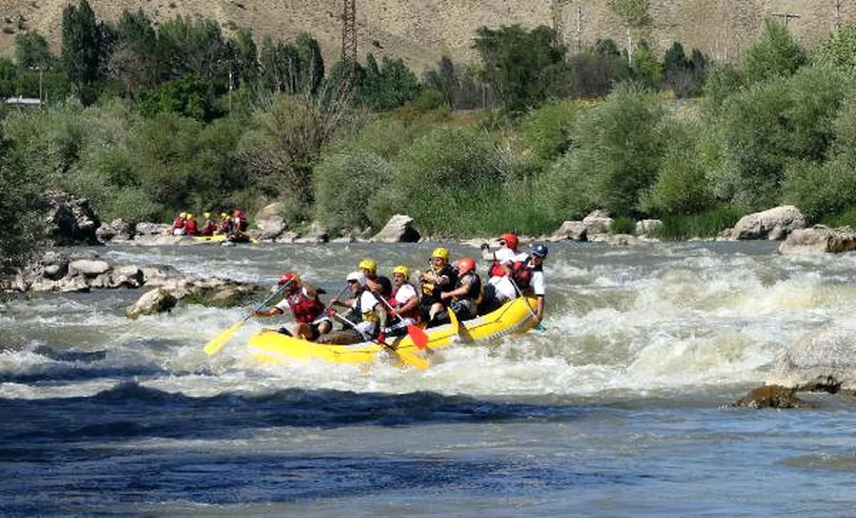 Erzincan'da Karasu Nehri Rafting Faaliyetleri