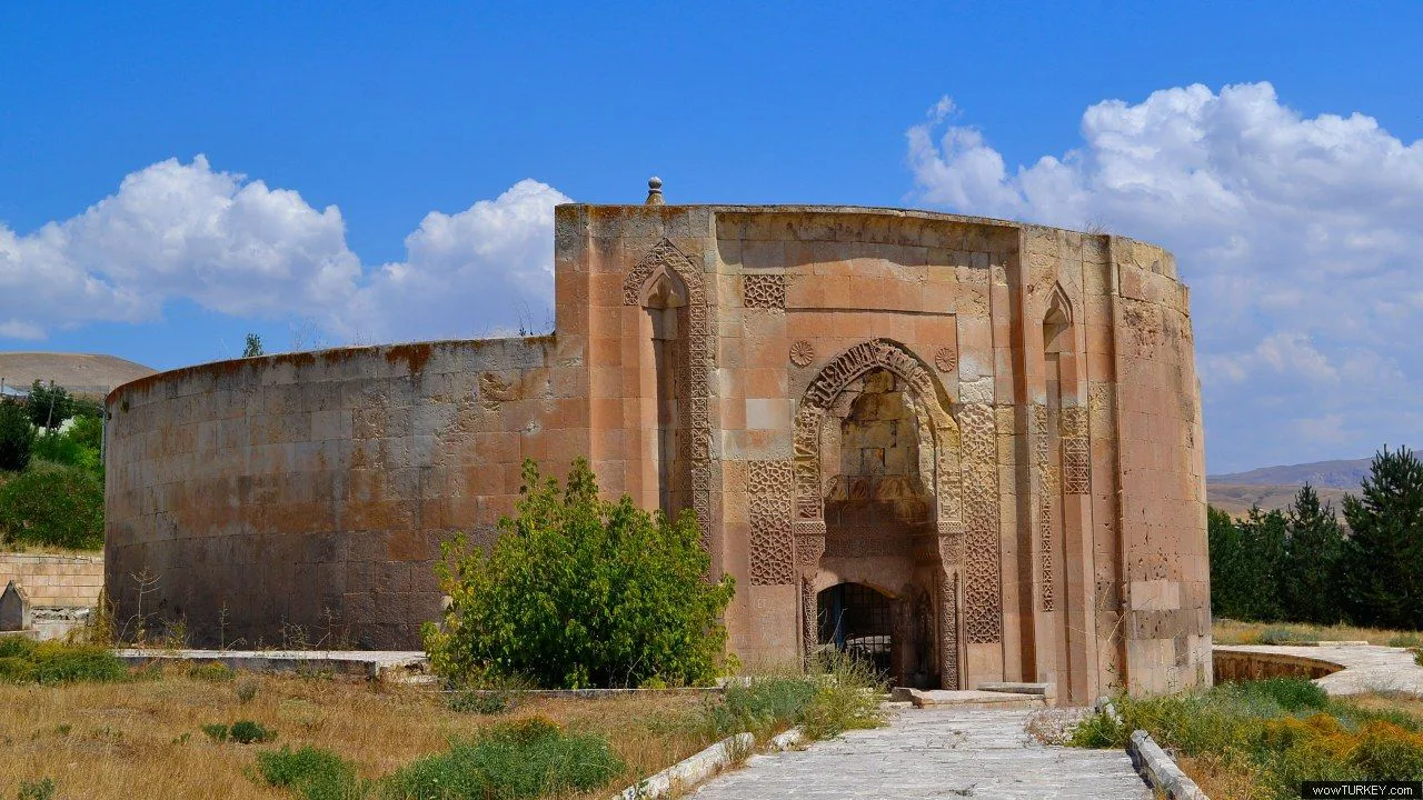 Mama Hatun Külliyesi (Tercan): Selçuklu Mirası